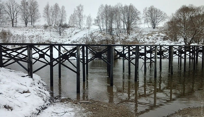 Свайные мосты: надежное решение для преодоления водных преград в Прокопьевске от 57624 руб